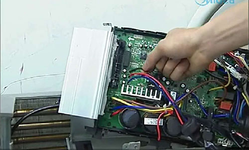 源汇美的空调电话是多少